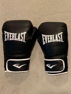 Everlast Kids Black Boxing Gloves
